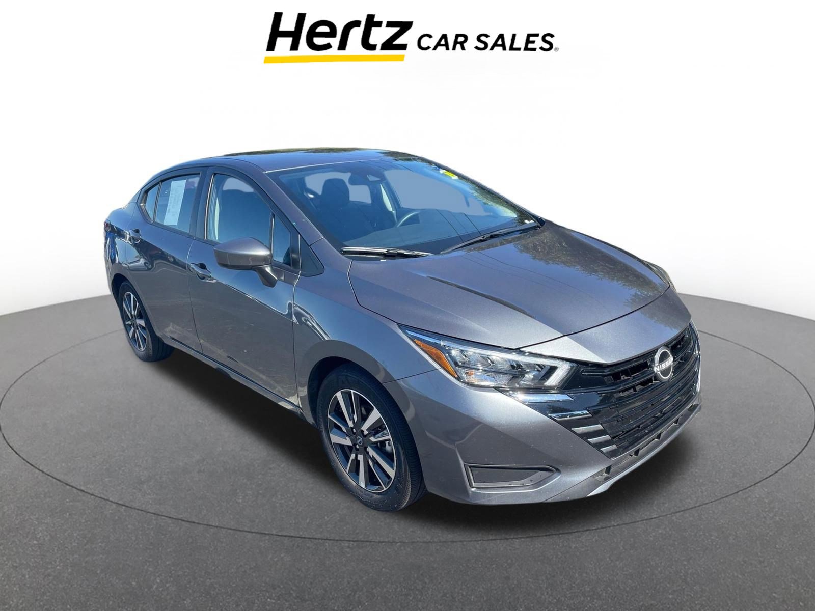 Used 2025 Nissan Versa SV image 1