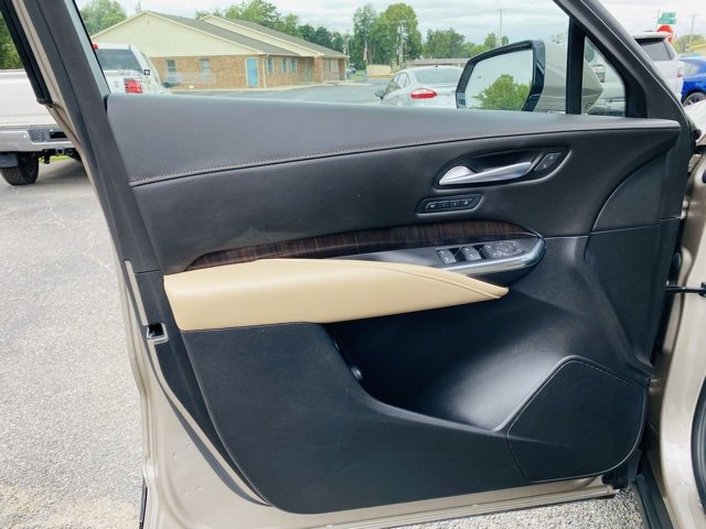 Used 2025 Cadillac XT4 Premium Luxury image 30