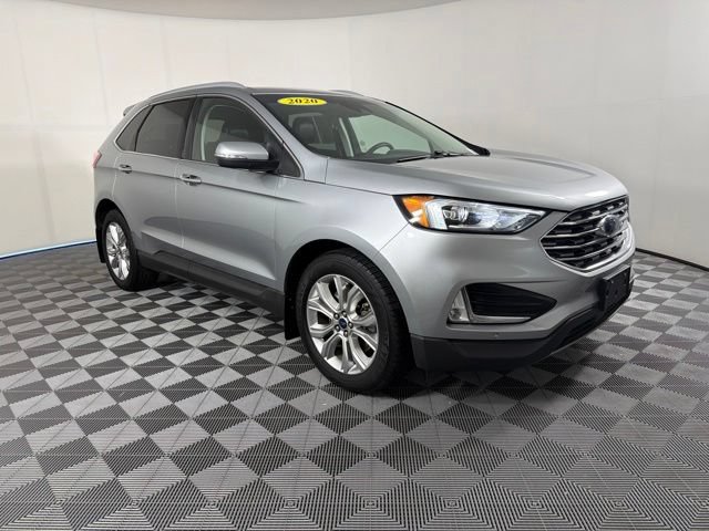 Used 2020 Ford Edge Titanium w/ Class II Trailer Tow Package AWD/4WD image 4