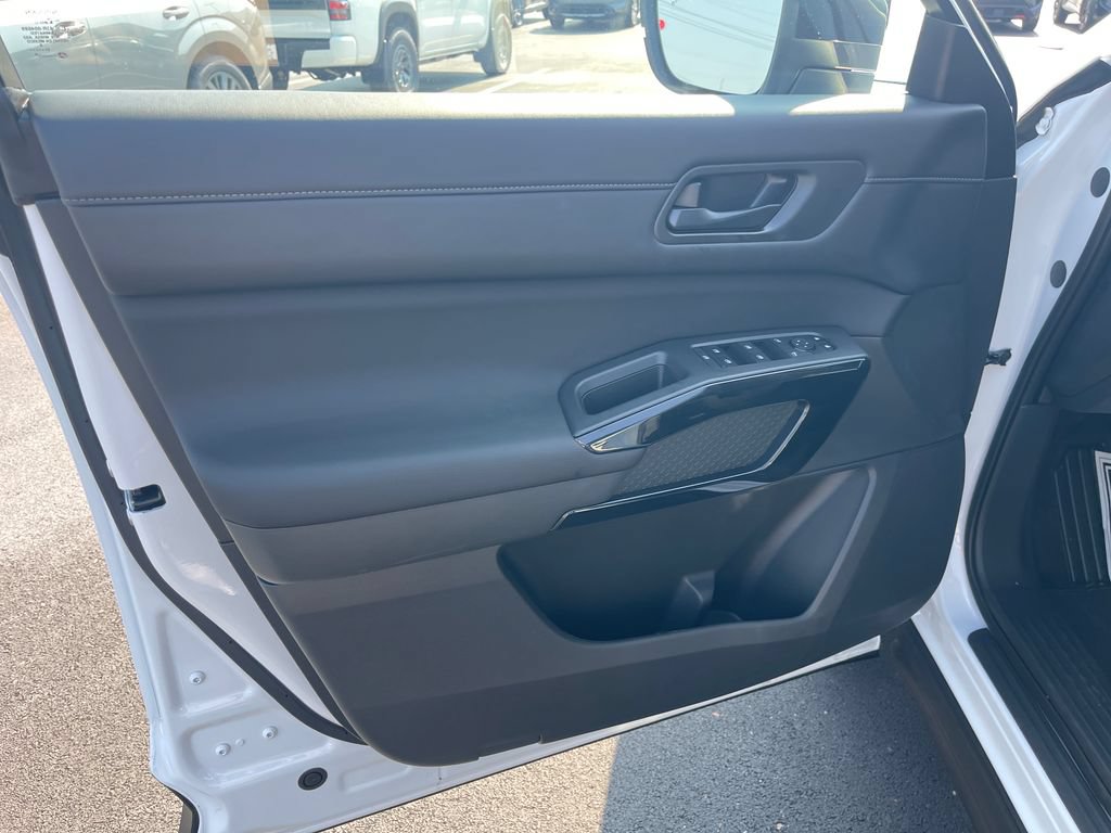 New 2026 Nissan Pathfinder SV FWD image 12