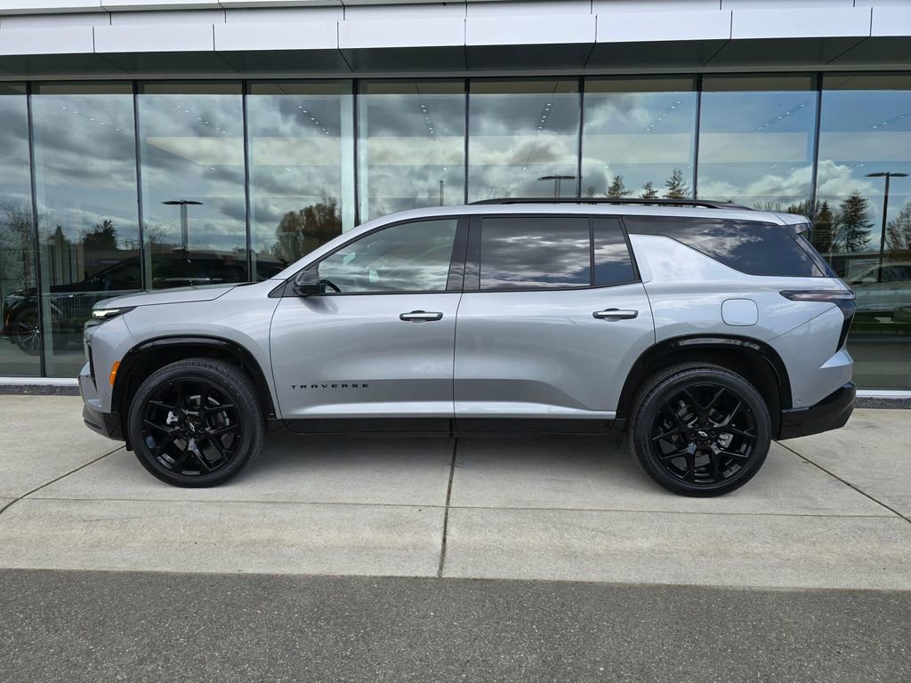 Used 2026 Chevrolet Traverse RS w/ LPO, Floor Liner Package image 2