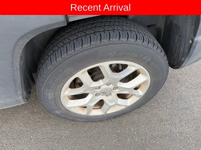 Used 2016 Jeep Renegade Latitude image 9