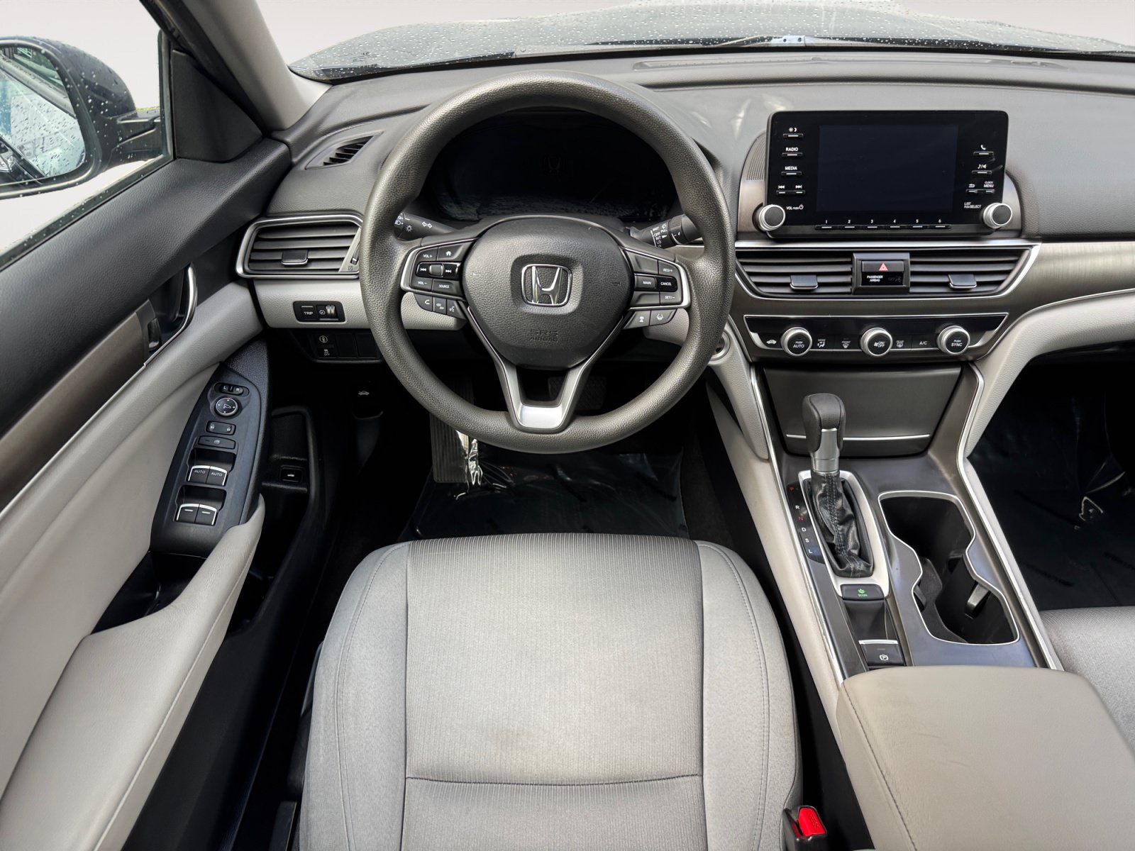 Used 2018 Honda Accord LX image 10