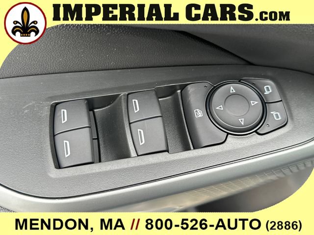 New 2026 Chevrolet Trax RS w/ Sunroof Package image 21