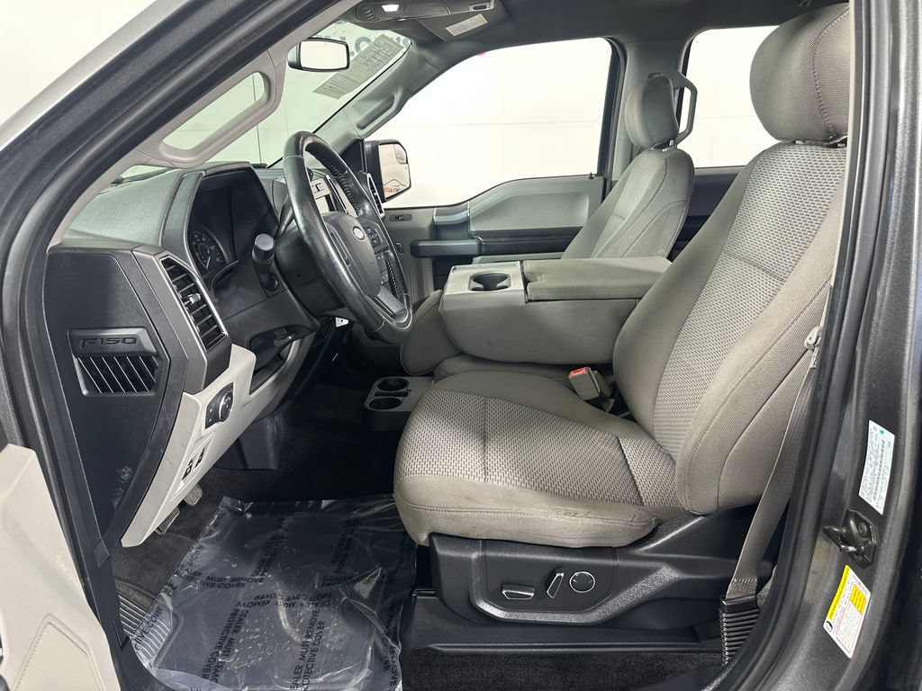 Used 2018 Ford F150 XLT w/ Equipment Group 302A Luxury AWD/4WD image 14