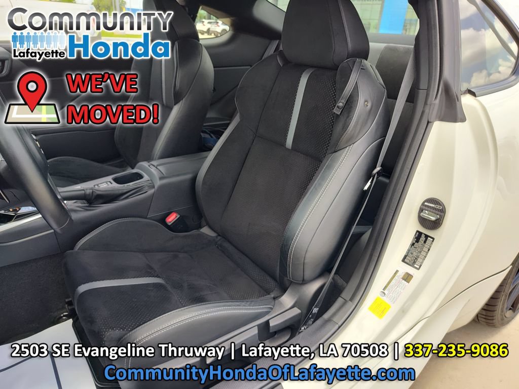 Used 2024 Toyota GR86 Premium RWD image 20