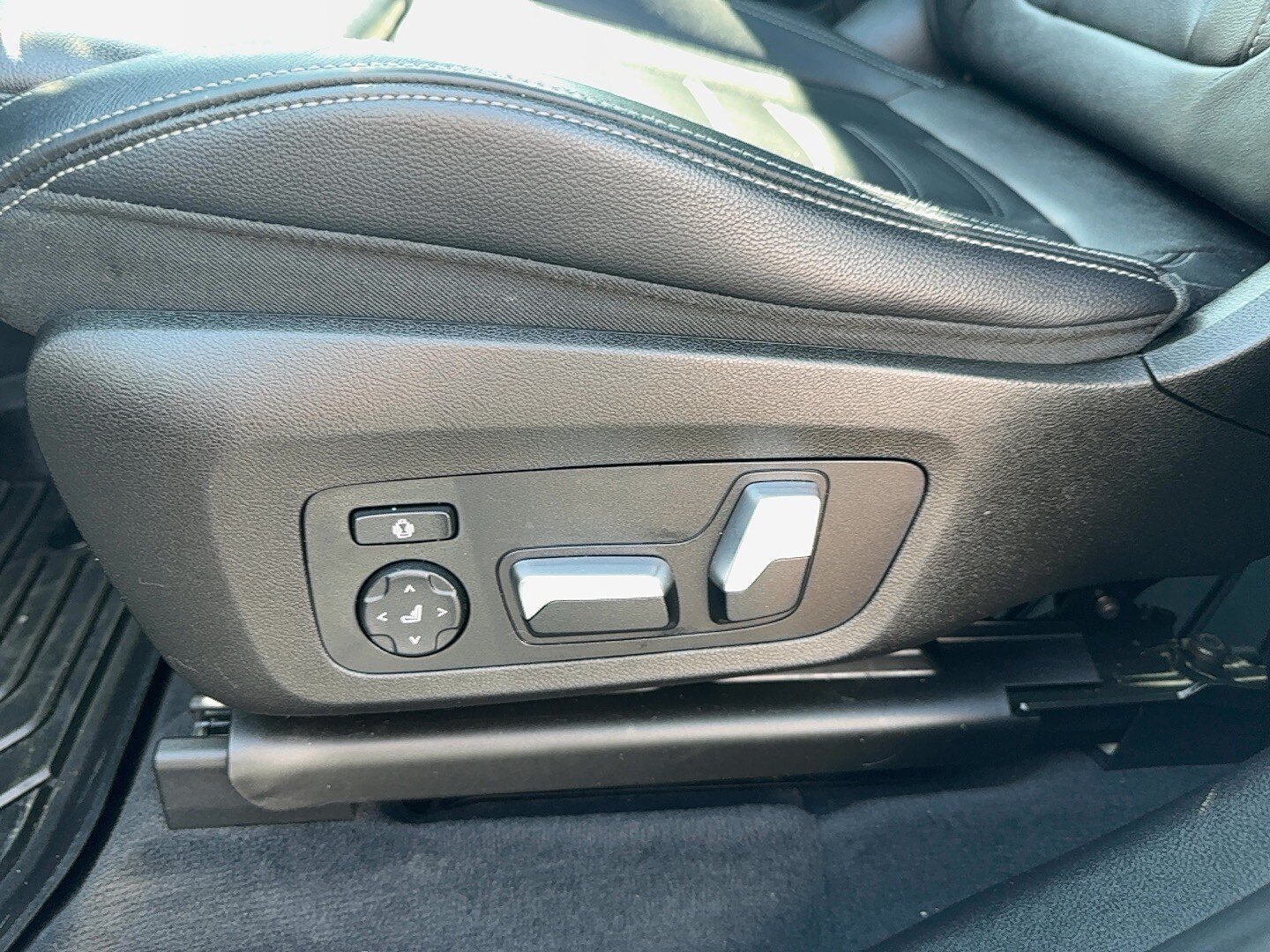 Used 2018 BMW X3 xDrive30i AWD/4WD image 13