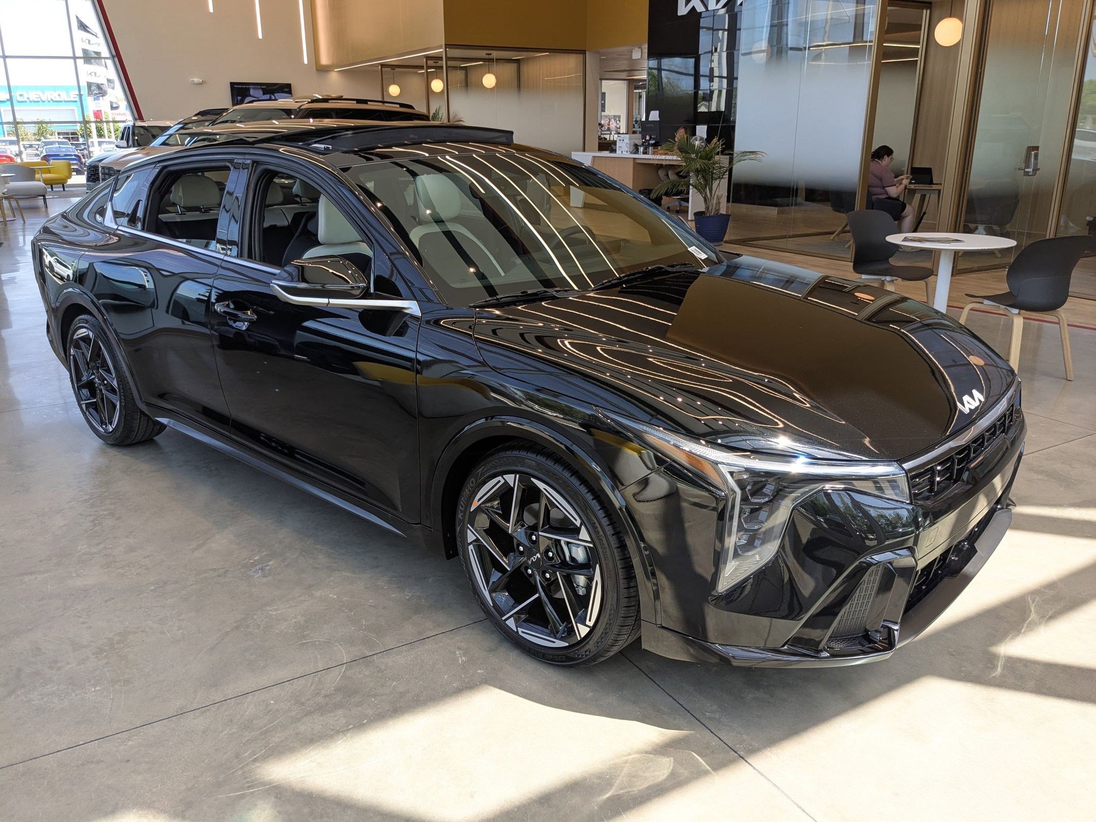 New 2026 Kia K4 GT-Line image 5