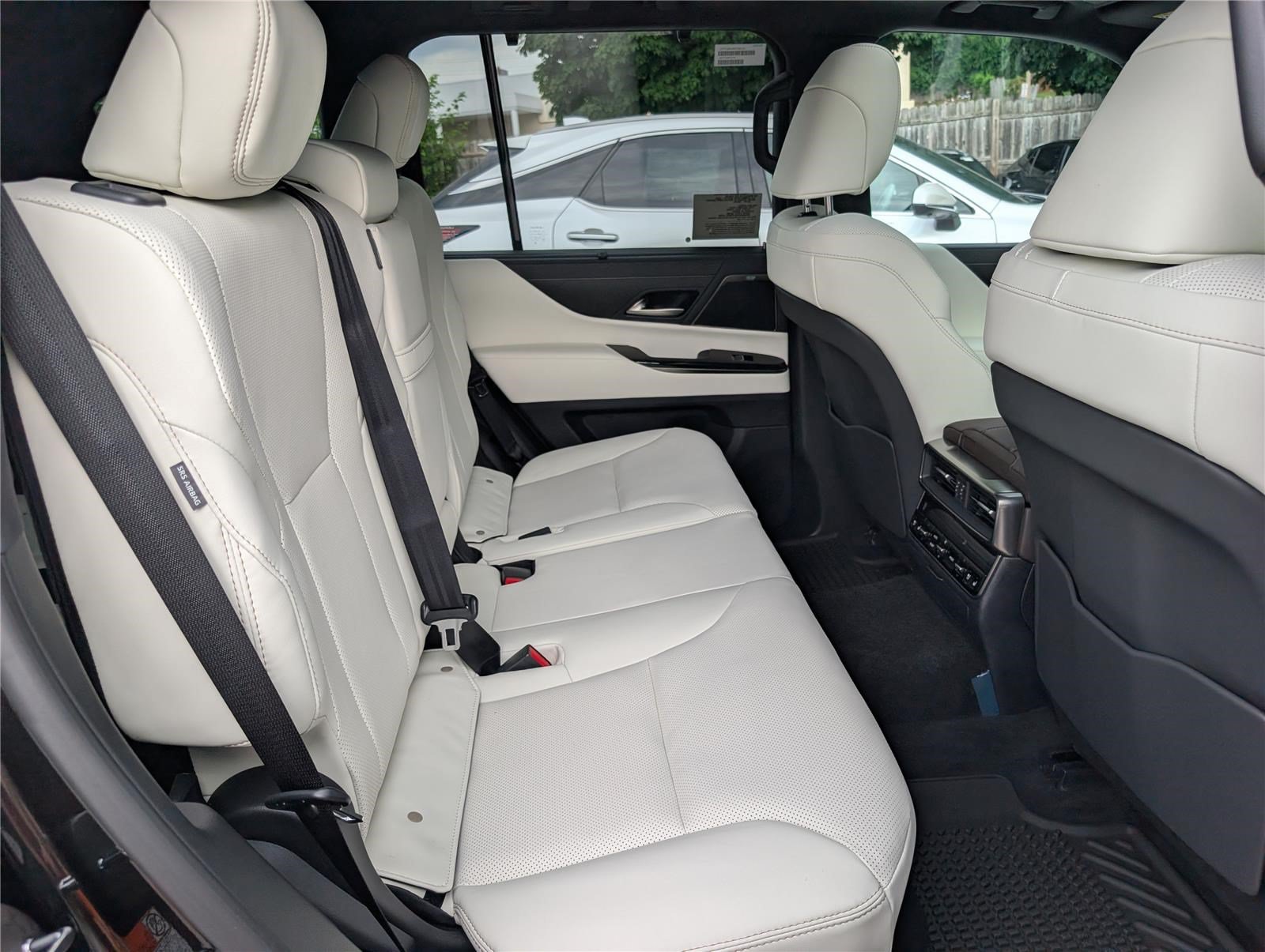 New 2026 Lexus LX 700h Luxury AWD/4WD image 8
