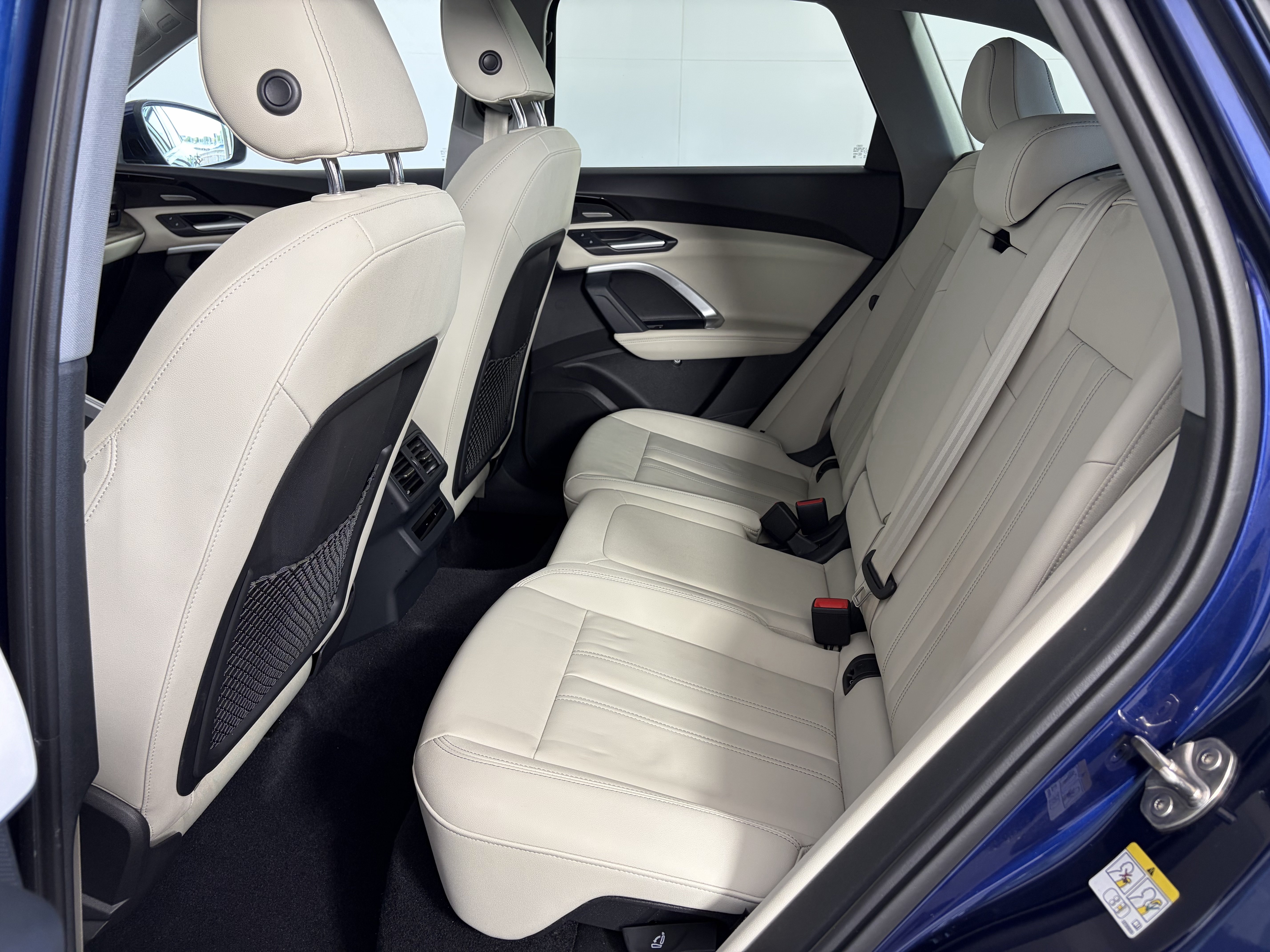 Used 2025 Audi Q5 Premium Plus w/ Premium Plus AWD/4WD image 7