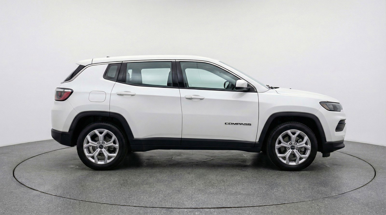 Used 2025 Jeep Compass Latitude AWD/4WD image 11