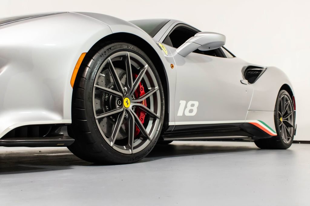 Used 2020 Ferrari 488 Pista Base image 17