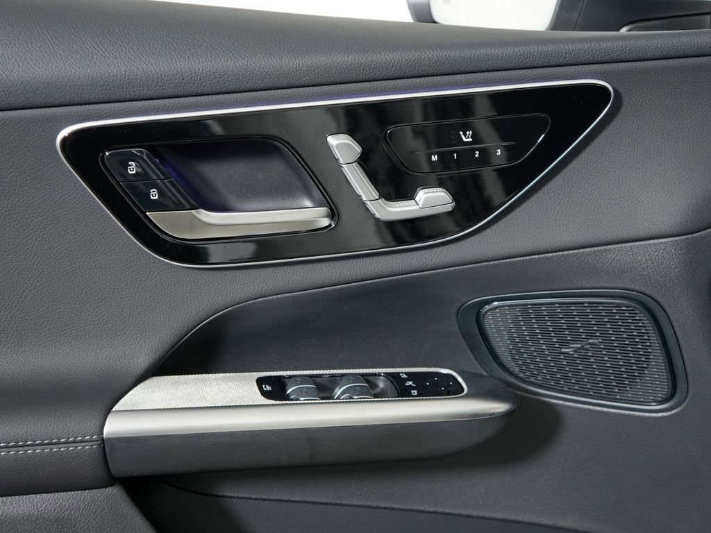 New 2026 Mercedes-Benz GLC 350e 4MATIC image 26