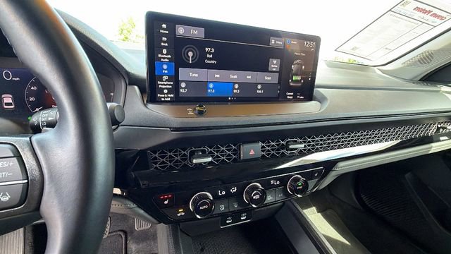 Used 2024 Honda Accord EX-L image 25