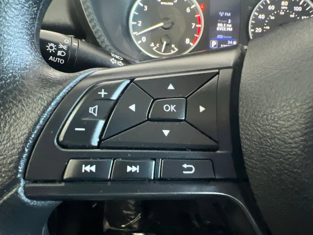Used 2025 Nissan Sentra S FWD image 48