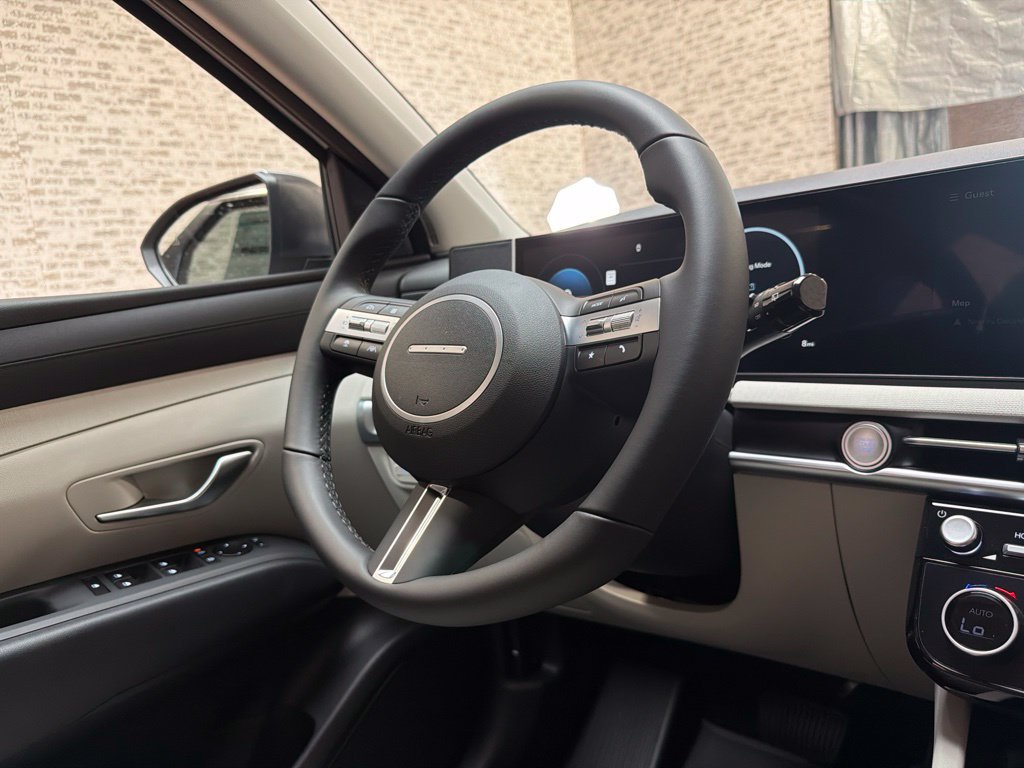 New 2026 Hyundai Tucson SEL FWD image 18