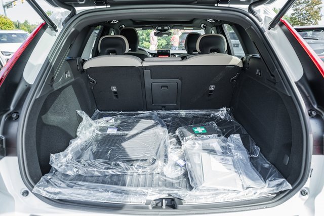New 2026 Volvo XC60 B5 Plus w/ Protection Package Premier image 9