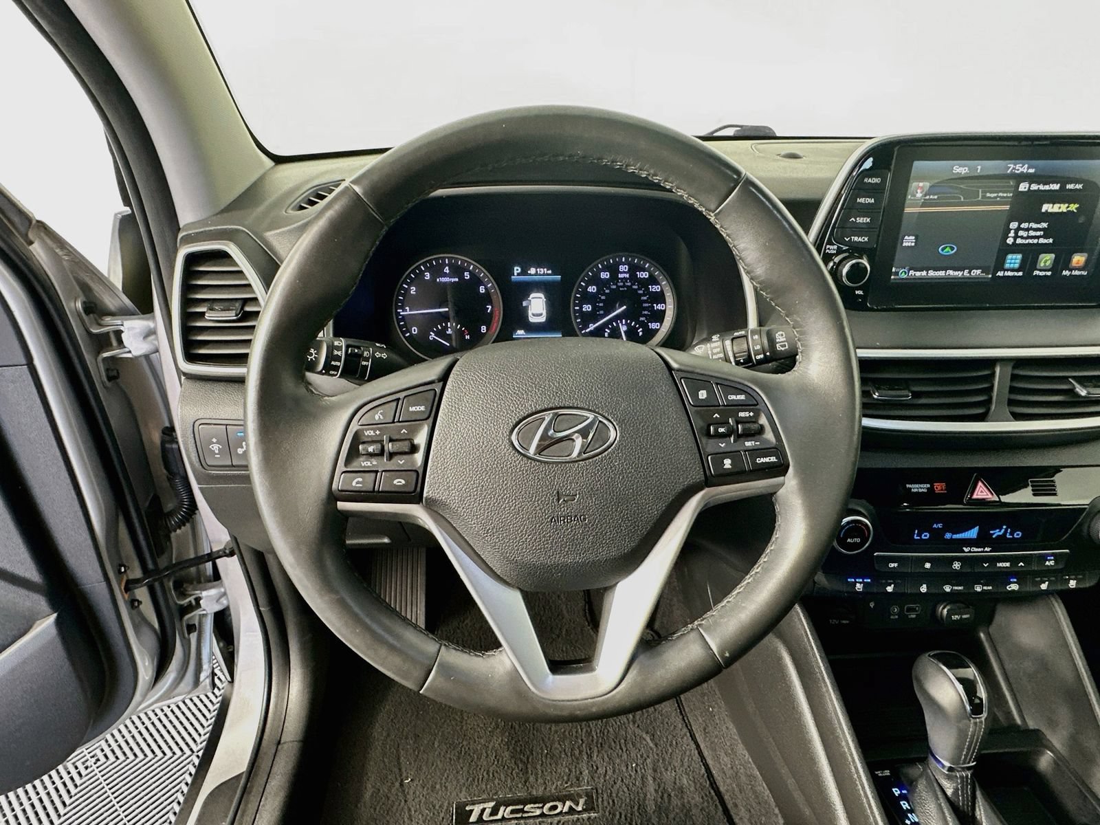 Used 2020 Hyundai Tucson Ultimate w/ Cargo Package AWD/4WD image 11