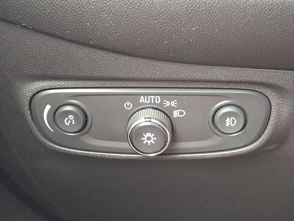Certified 2021 Chevrolet Equinox LT FWD image 23