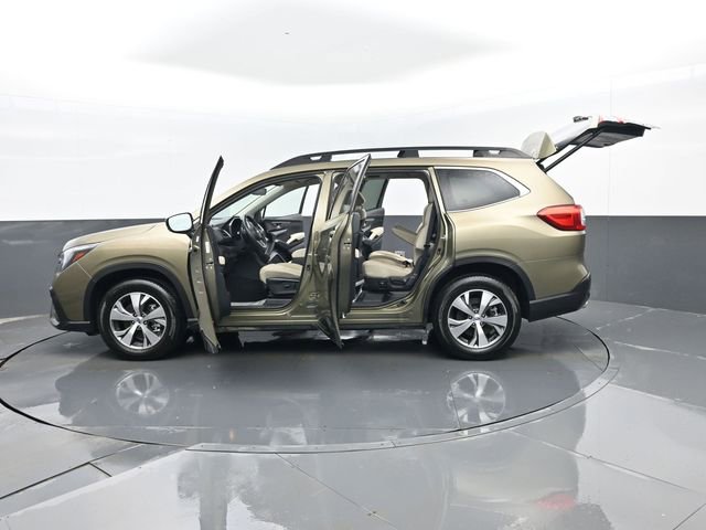 Used 2024 Subaru Ascent Premium w/ Convenience Package image 32