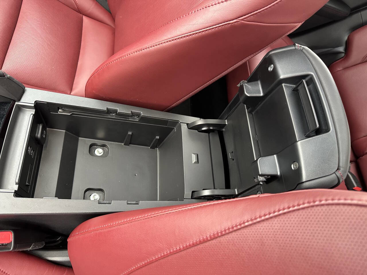 Used 2023 MAZDA MAZDA3 s image 32