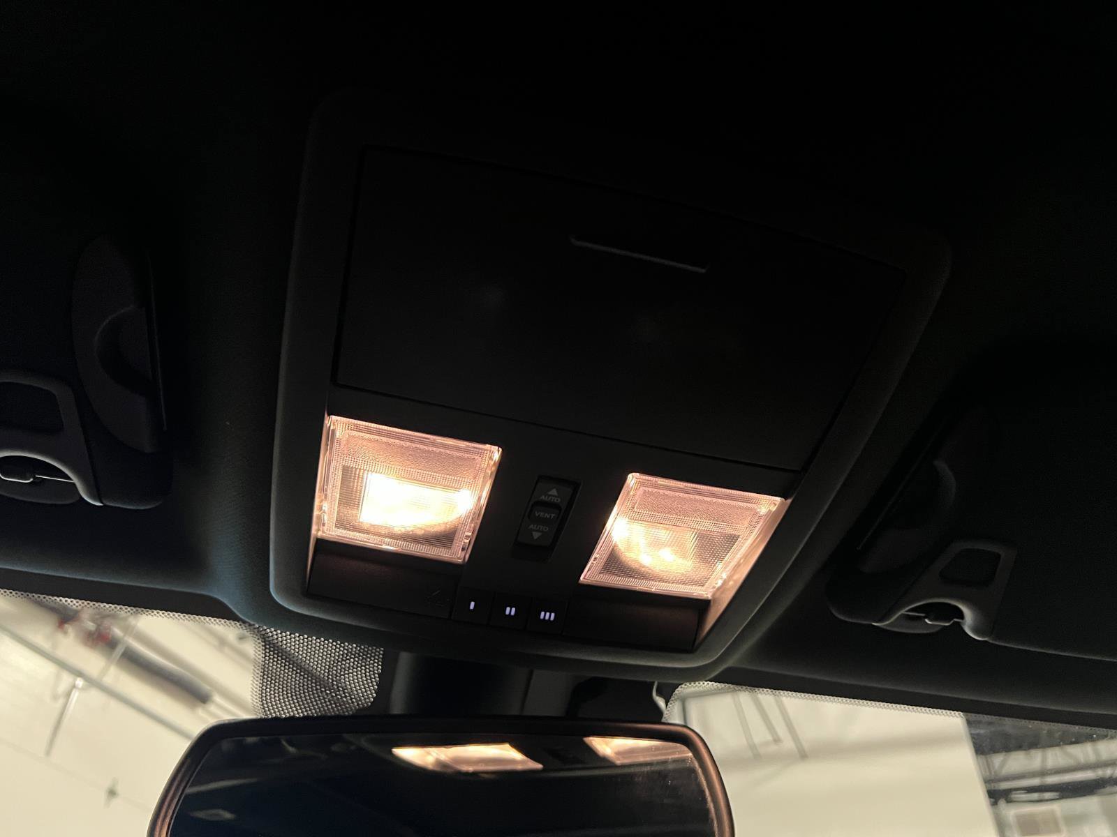 Used 2023 Dodge Challenger R/T w/ T/A Package image 22