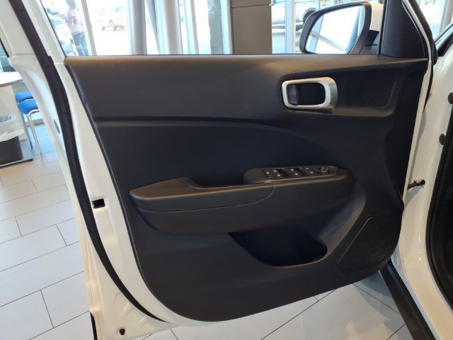 New 2026 Hyundai Venue SEL FWD image 22