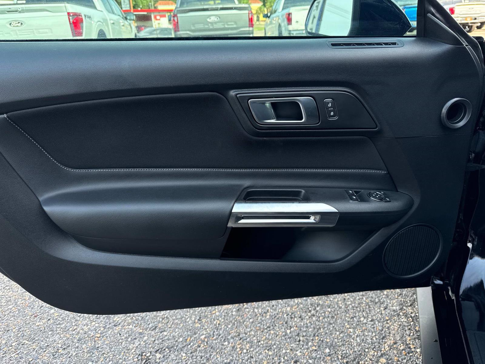 Used 2022 Ford Mustang GT image 17