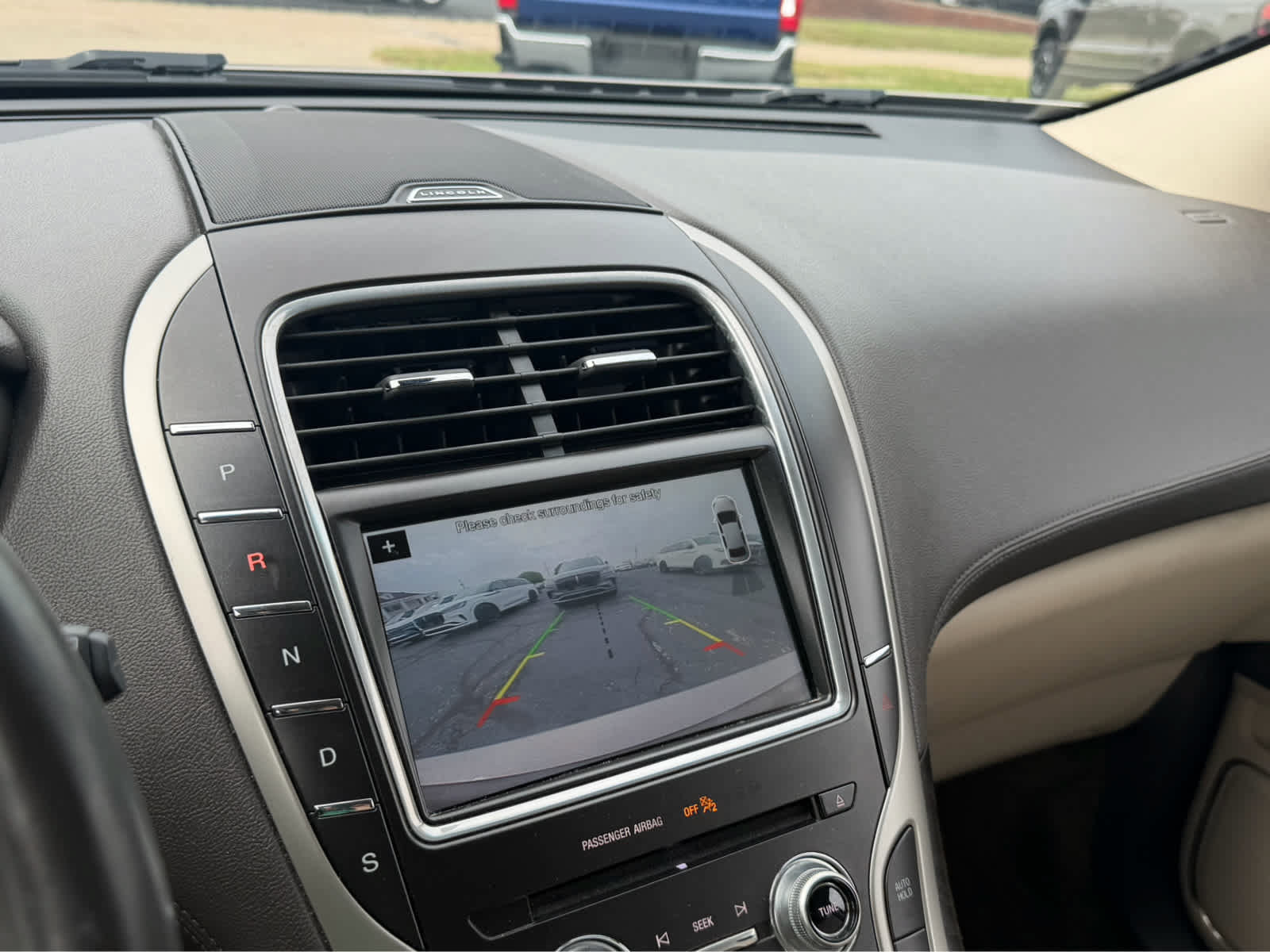 Used 2018 Lincoln MKX Select FWD image 26