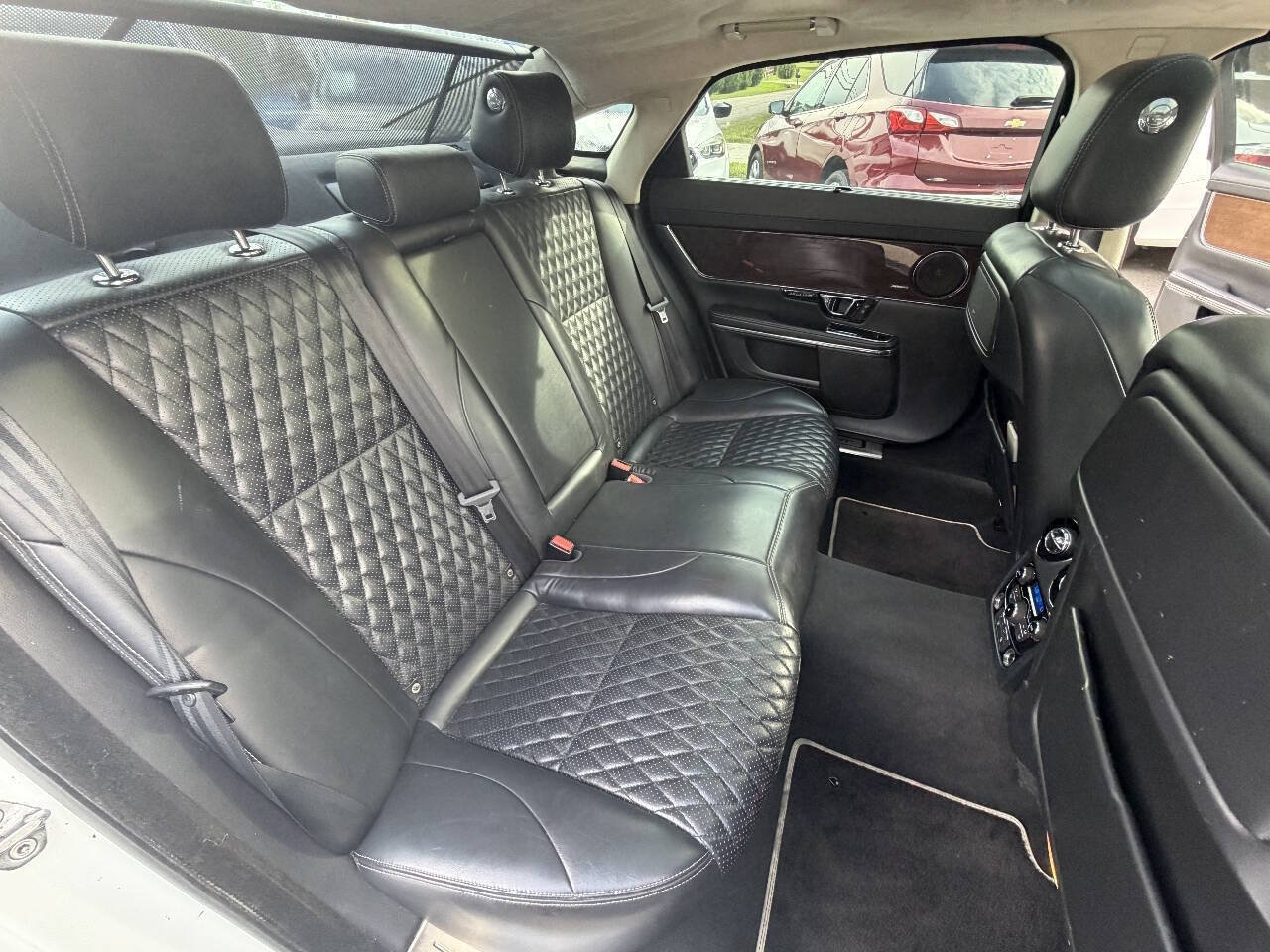 Used 2016 Jaguar XJ L Supercharged RWD image 17