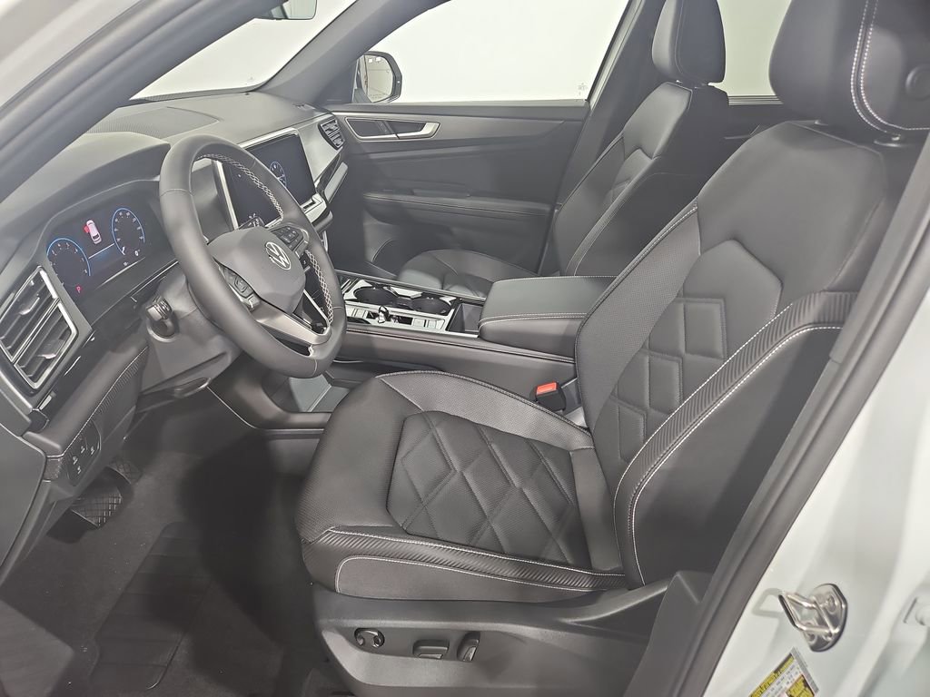 New 2026 Volkswagen Atlas Cross Sport SE image 9