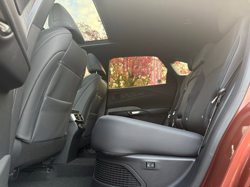 Used 2023 Lexus RX 500h F Sport image 16