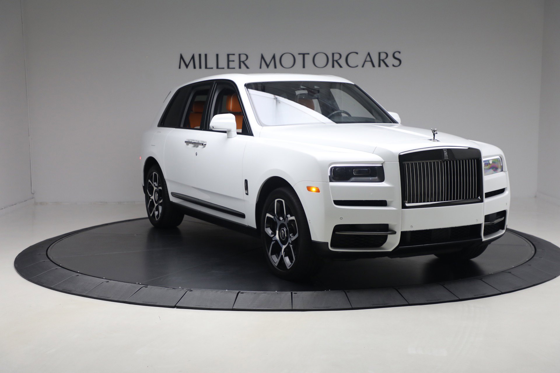 Certified 2022 Rolls-Royce Cullinan Black Badge image 12