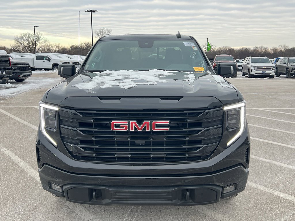 Used 2025 GMC Sierra 1500 Elevation w/ Elevation Premium Package image 9