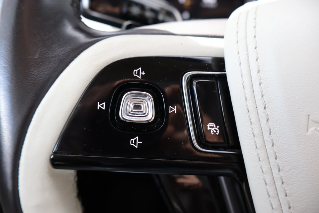Used 2020 Lincoln Aviator Black Label w/ Dynamic Handling Package AWD/4WD image 30