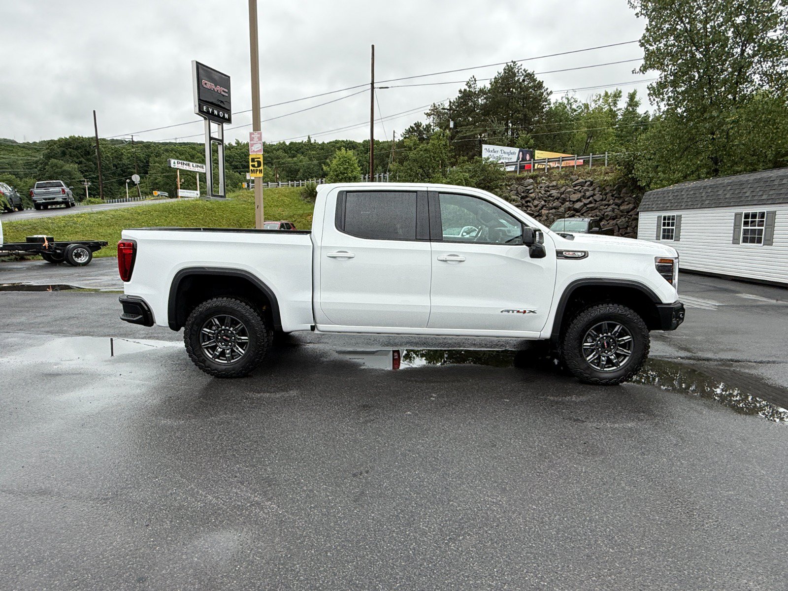 New 2026 GMC Sierra 1500 AT4X AWD/4WD image 6