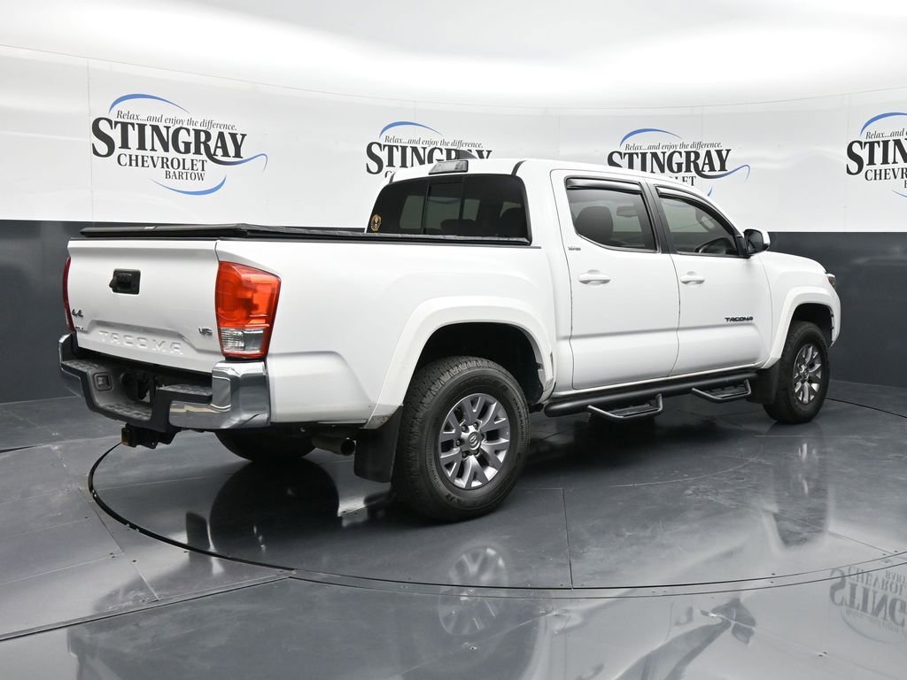 Used 2018 Toyota Tacoma SR5 AWD/4WD image 7