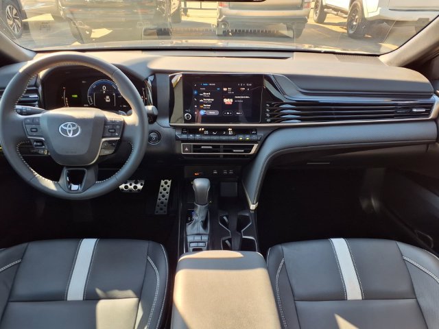 Used 2026 Toyota Camry SE w/ Convenience Package FWD image 6