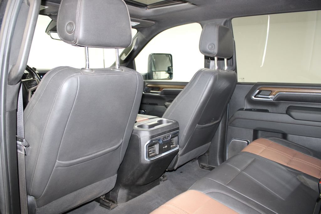 Used 2024 Chevrolet Silverado 2500 High Country w/ High Country Premium Package AWD/4WD image 28