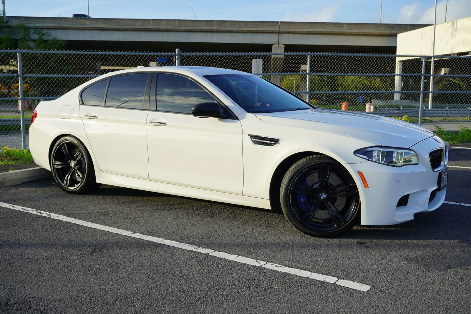 Used 2016 BMW M5 image 5