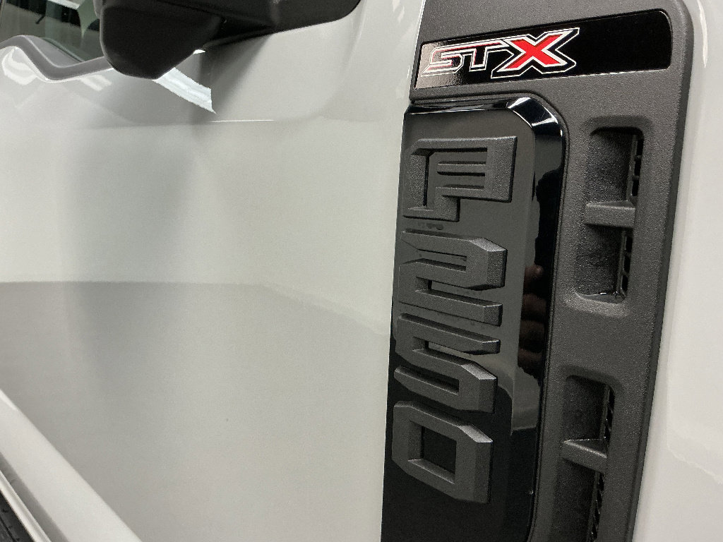 Used 2025 Ford F250 XL w/ STX Appearance Package AWD/4WD image 10