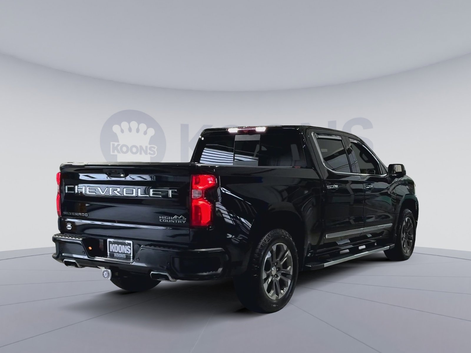 Used 2024 Chevrolet Silverado 1500 High Country AWD/4WD image 11