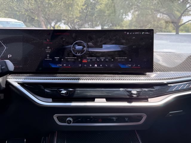 Used 2025 BMW X7 M60i AWD/4WD image 14