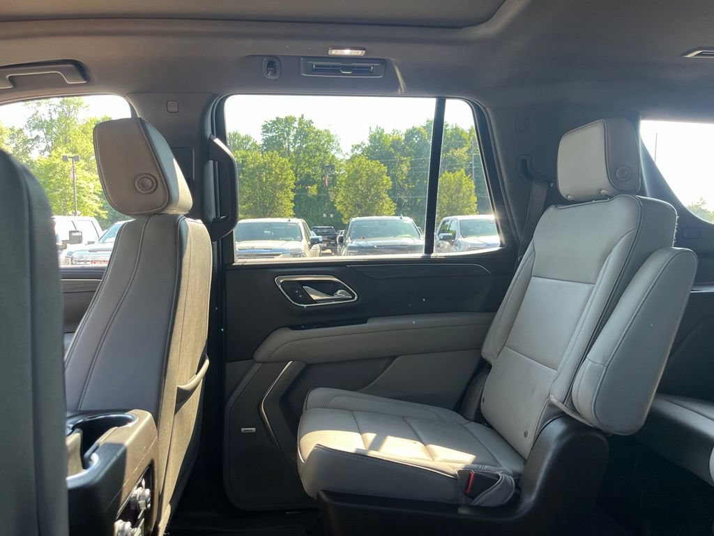 Used 2023 GMC Yukon SLT AWD/4WD image 22