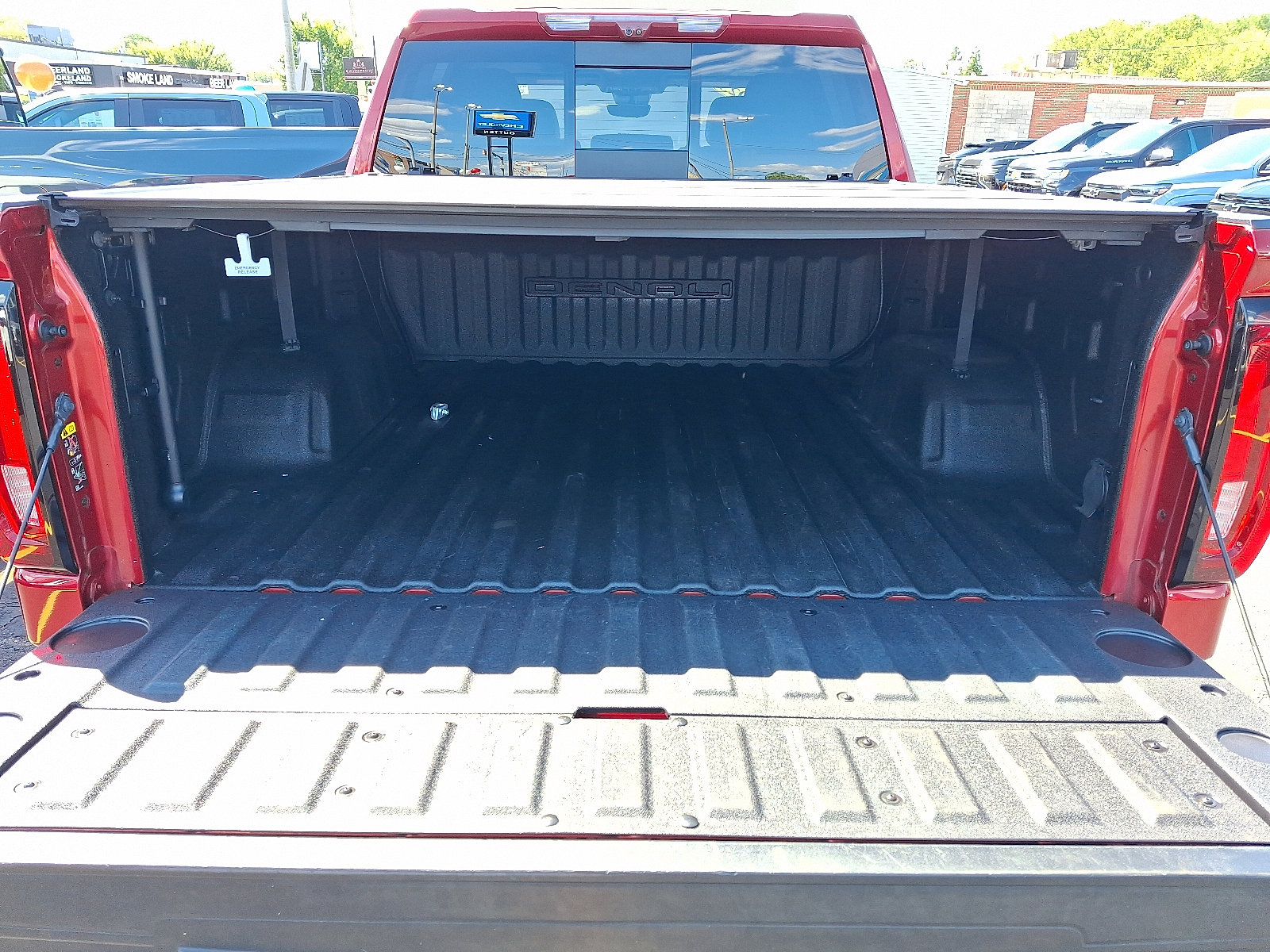 Used 2023 GMC Sierra 1500 Denali w/ Technology Package image 26