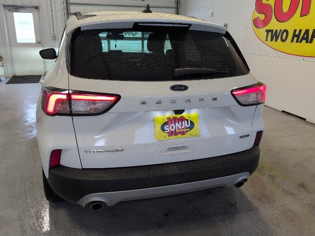 Used 2020 Ford Escape Titanium image 31