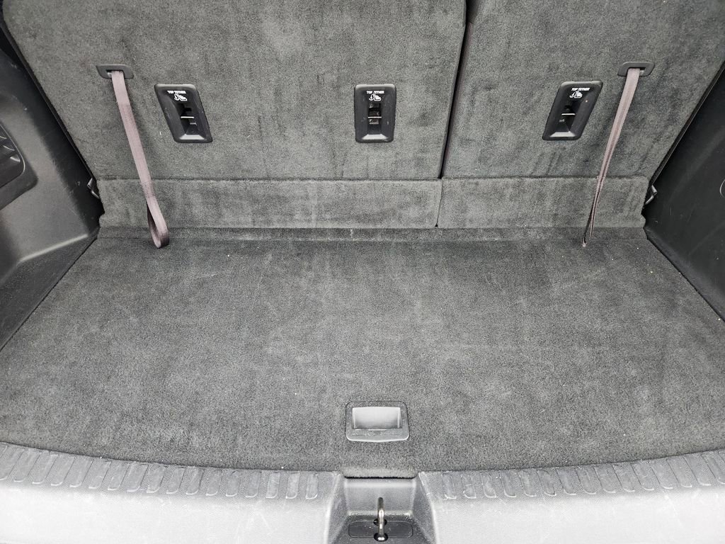 Used 2025 GMC Acadia Elevation image 31