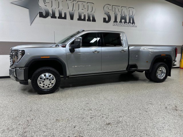 Used 2024 GMC Sierra 3500 Denali w/ Denali Reserve Package image 4