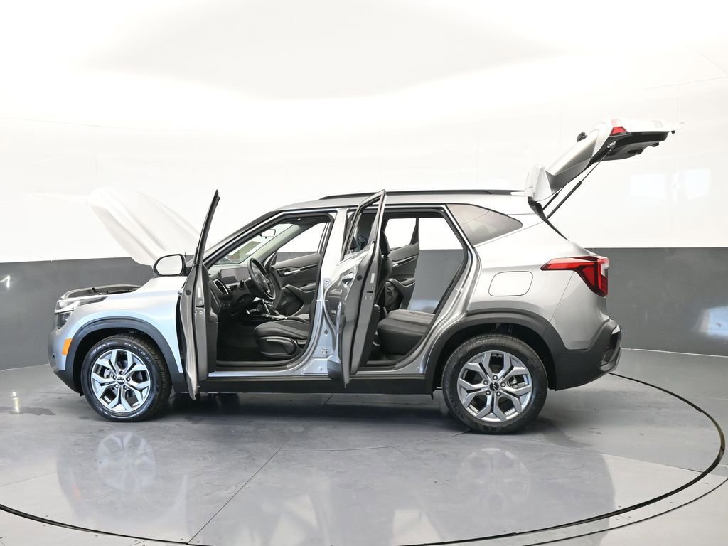 Used 2024 Kia Seltos S image 72