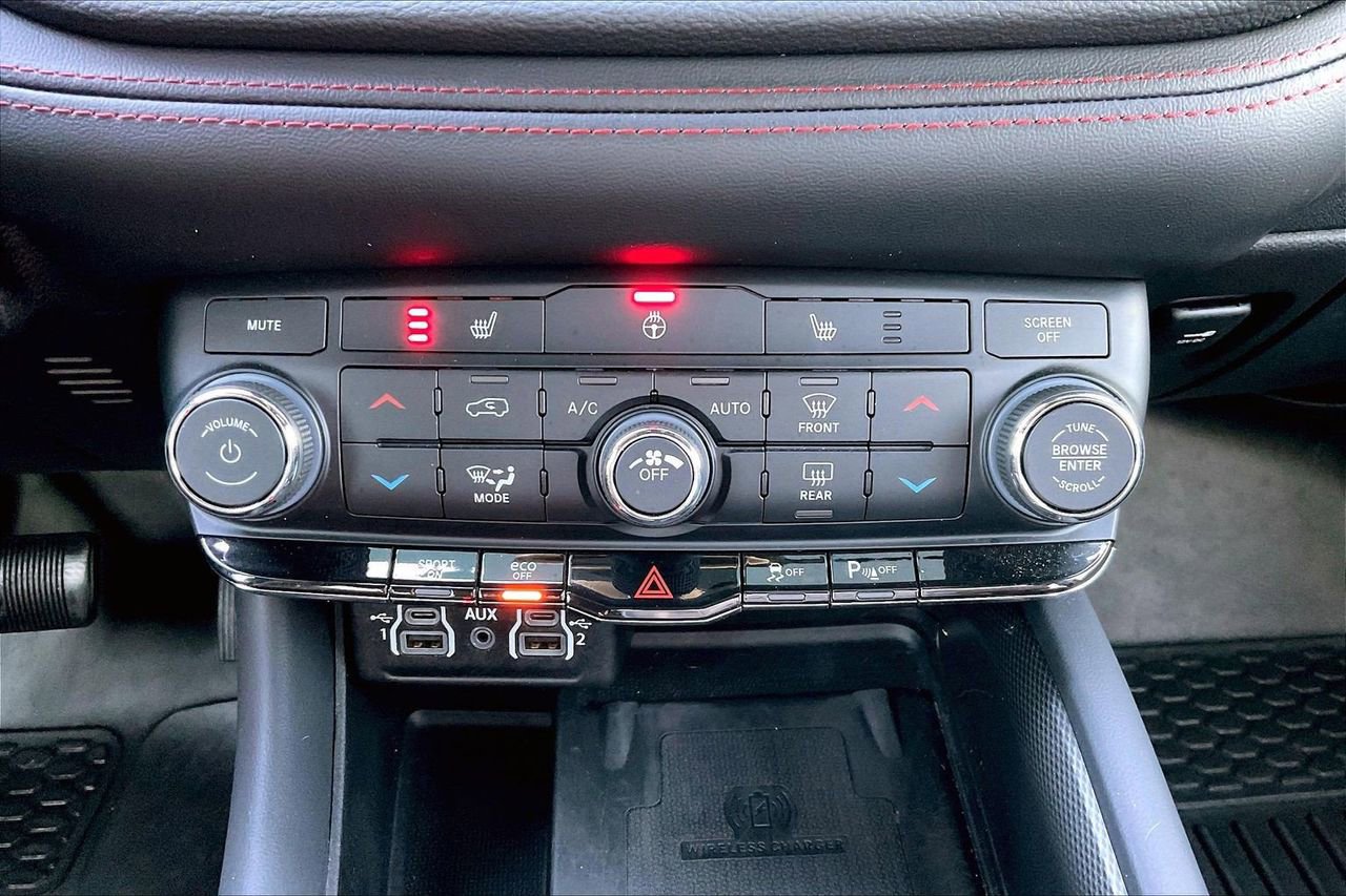 Certified 2024 Dodge Durango R/T w/ Blacktop Package image 19